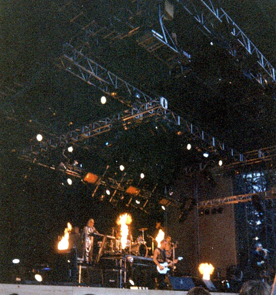 File:wuhlrock97tier.jpg