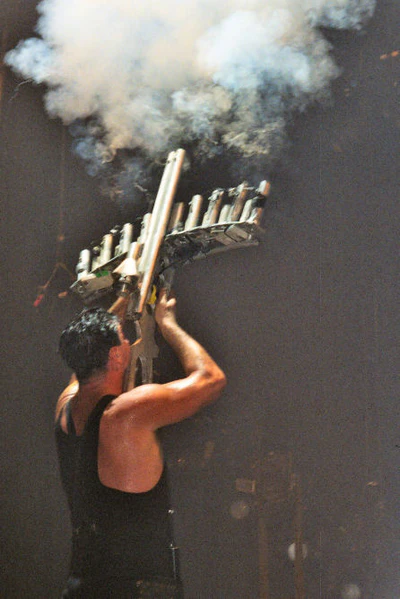 File:DuHastGun - by Bill Crowe.jpg