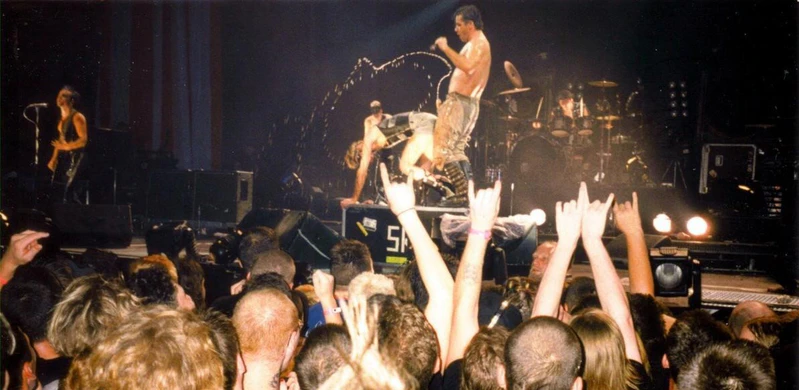 File:27.10.1998band.jpg