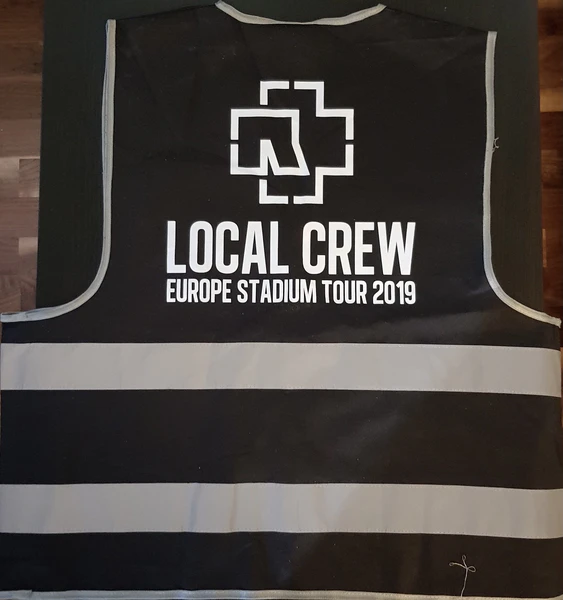 File:BlackLocalCrewVest2019.jpg