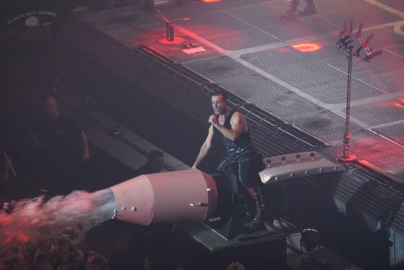 File:Cannon.jpg